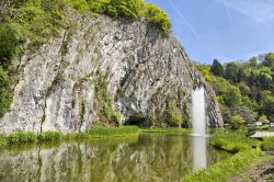 Una caratteristica formazione rocciosa della Falize nel territorio di Durbuy, una piccola cittadina della Vallonia, in Belgio - © Shutterstock.com