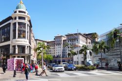 Rodeo Drive e Hotel Beverly Wilshire Beverly Hills a Los Angeles: è famoso come l'Hotel di Pretty Woman