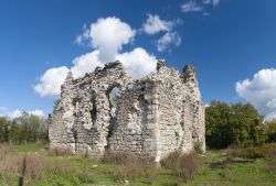Le rovine del castello dei Templari a Abrantes, Portogallo. Situato nel distretto di Santarem, questo villaggio sorge su una altura sulla riva destra del Tago e ospita testimonianze del passato.

 ...