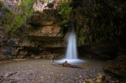 Sadali Sardegna: la spettacolare cascata di Su Stampu 'and Turrunu, siamo in Barbagia