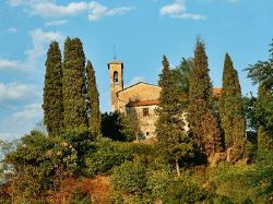 San Michele a Luicciana, chiesa della frazione di Cantagallo in Toscana - © Massimilianogalardi, CC BY-SA 3.0, Wikipedia