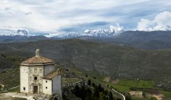 Santa Maria della Pietà, un battistero ...