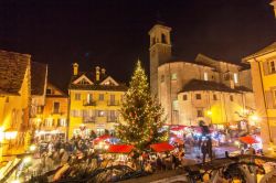 A Santa Maria Maggiore si svolgono i mercatini natalizi più grandi di tutto il Piemonte