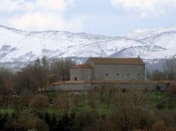 Una vista invernale del santuario campestre di Sa Itria a Gavoi in Sardegna - © m/m - GFDL - Wikimedia Commons.