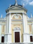 Santuario della Madonna del Castello di Carpenedolo, particolare della facciata e dell'ingress - © Alepiova - Wikipedia