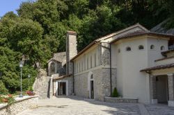 Santuario di San Francesco a Greccio, uno dei luoghi di pellegrinaggio nel Lazio - © hal pand / Shutterstock.com