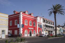 L'isola di São Vicente fu scoperta dai portoghesi nel 1462. Furono dgli inglesi a fondare la città di Mindelo nel XIX secolo - © Salvador Aznar / Shutterstock.com