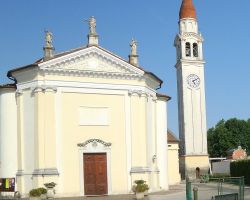 Schiavon, Veneto: la Chiesa parrocchiale - © Pottercomuneo, CC BY-SA 4.0, Wikipedia