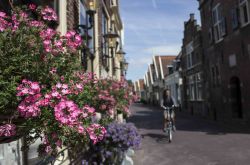 Una via del cuore di De Rijp, il pittoresco villaggio dell'Olanda Settentrionale