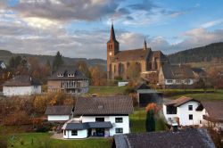 Uno scorcio panoramico dalla cittadina di Zueschen, nei pressi di Winterberg, Germania.

