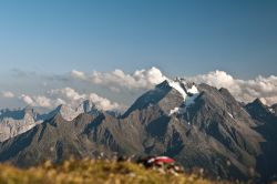 Habicht, Seven Summits: dalla sua vetta è possibile avere una veduta completa di diverse catene montuose, come le Alpi dello Stubai, le Alpi Calcaree, quelle della Zillertal e le Dolomiti ...
