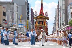 La sfilata al festival GIon Matsuri di Kyoto