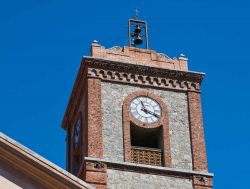 La torre campanaria della chiesa di San Michele Arcangelo a Trecchina- © Mi.Ti. / Shutterstock.com