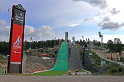 La Lugnet Arena e il trampolino da sci a Falun ...
