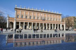 Il Teatro Municipale di Reggio Emilia, Emilia Romagna. Venne costruito negli anni 1852-1857 su progetto dell'architetto Cesare Costa di Modena.
