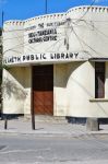 Particolare del centro di Dar es Salaam, Tanzania - Uno degli edifici del downtown di Dar che ospita biblioteca e centro culturale © EQRoy / Shutterstock.com