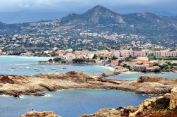 Le spiagge intorno a L'Ile-Rousse, il mare di Isola Rossa in Corsica
