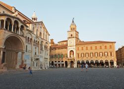 La monumentale Piazza Grande di Modena, che venne cantata da Lucio Dalla nell'omonima canzone- © Alvaro German Vilela / Shutterstock.com