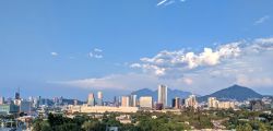 Skyline del villaggio di San Pedro Garza Garcia nell'area metropolitana di Monterrey, Messico - © Luke.Travel / Shutterstock.com