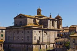 Soriano nel Cimino, provincia di Viterbo: siamo nel cuore della Tuscia, in un borgo ricco di storia e tradizioni.
