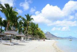 Spiaggia e zona alberghiera di Flic en Flac, ...