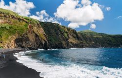 Spiaggia di Mosteiros a Punta Delgada Azzorre ...