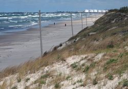 La spiaggia di Smiltyne  si trova non lontano da Klaipeda, in Lituania - © Hajotthu - CC BY-SA 3.0 - Wikipedia