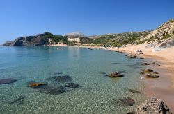 Spiaggia diTsambika sull'isola di Rodi - © Pawel Kazmierczak / Shutterstock.com