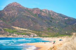 Spiaggia selvaggia dulla costa di Buggerru, Carbonia-Iglesias, Sardegna sud-occidentale