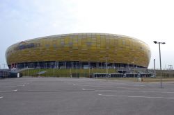 Stadio PGE Arena, Danzica: gli Europei di calcio del 2012 hanno lasciato in eredità alla Polonia molte infrastrutture, tra cui lo splendido stadio di Danzica, le cui forme e colori sono ...