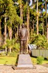 Statua di Henck A.E. Arron a Paramaribo, Suriname. E' stato primo ministro del paese dal 1973 al 1980 - © Anton_Ivanov / Shutterstock.com
