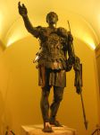 Statua di Germanico, ovvero Nerone Claudio Druso, che si trova nel Museo Civico Archeologico e Pinacoteca “E.Rosa” di Amelia.