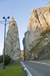 La spettacolare "strada delle rocce" che attraversa il territorio delle Ardenne vicino a Dinant, nella provincia belga della Vallonia - foto © DOPhoto / Shutterstock.com