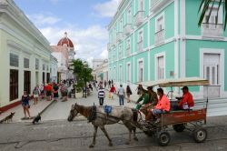 Calle 54 a Cienfuegos, Cuba è la strada pedonale turistica della città - © Stefano Ember / Shutterstock.com