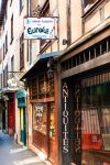 Streetview del centro storico di Limoges, Francia. Situata ai piedi del Massiccio Centrale, la città deve il suo nome ai lemovici, una tribù che si stabilì in quest'area ...