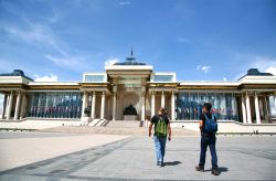 Sukhbaatar Square a Ulan Bator, Mongolia. E' la principale piazza della capitale mongola.

