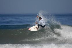 Surf ad Ericeira durante il Buondi Billabong; in azione Jeremy Flores - © Pedro Monteiro / Shutterstock.com