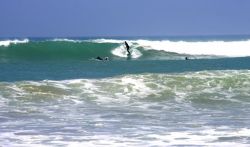 Surf a Dakhla: il lato atlantico della penisola del Rìo de Oro, dove sorge Dakhla, è molto frequentata dagli amanti del surf e del windsurf, che qui trovano onde eccezionali.