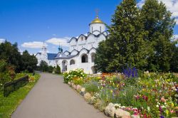 Suzdal, località dell'Anello d'Oro, Russia - Il particolare stato giuridico di Suzdal è quello di una città museo in cui tutti i monumenti storici sono tutelati ...