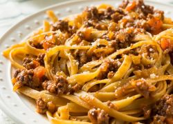 Tagliatelle al ragu alla Sagra della Campagna di Faenza, Pieve Cesato