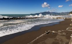 Tempesta di mare nel golfo del Tigullio, Chiavari, Liguria.



