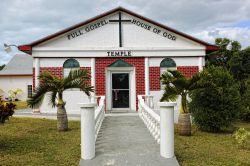 Un piccolo tempio a North Palmetto Point, isola di Eleuthera, Arcipelago delle Bahamas.




