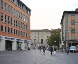 Terni (Umbria), veduta del centro storico da Piazza della Repubblica - © serifetto / Shutterstock.com