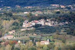 Terranuova Bracciolini di Arezzo, il villaggio di Penna, panorama  - © LigaDue / Shutterstock.com