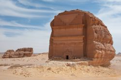 Tombe Nabatee nel sito archeologico di Madain Saleh in Arabia Saudita