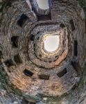 Torre circolare del Castello di Ananuri in Georgia.