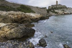 Torre Colomera a Oropesa del Mar, Spagna. Per difendere la città dai frequenti attacchi dei berberi vennero innalzate le torri cinquecentesche di Colomera e Corda. In questa immagine, ...