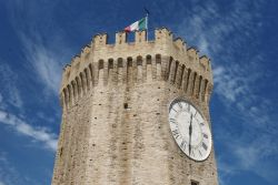 Torre dell'orologio a San Benedetto del Tronto, Marche.