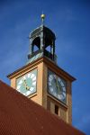 Torre dell'orologio in uno storico edificio del centro di Augusta, Germania - © photo20ast / Shutterstock.com