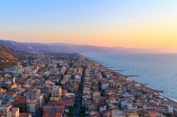 Tramonto a Capo d'Orlando in provincia di Messina, siamo sulla costa nord della Sicilia